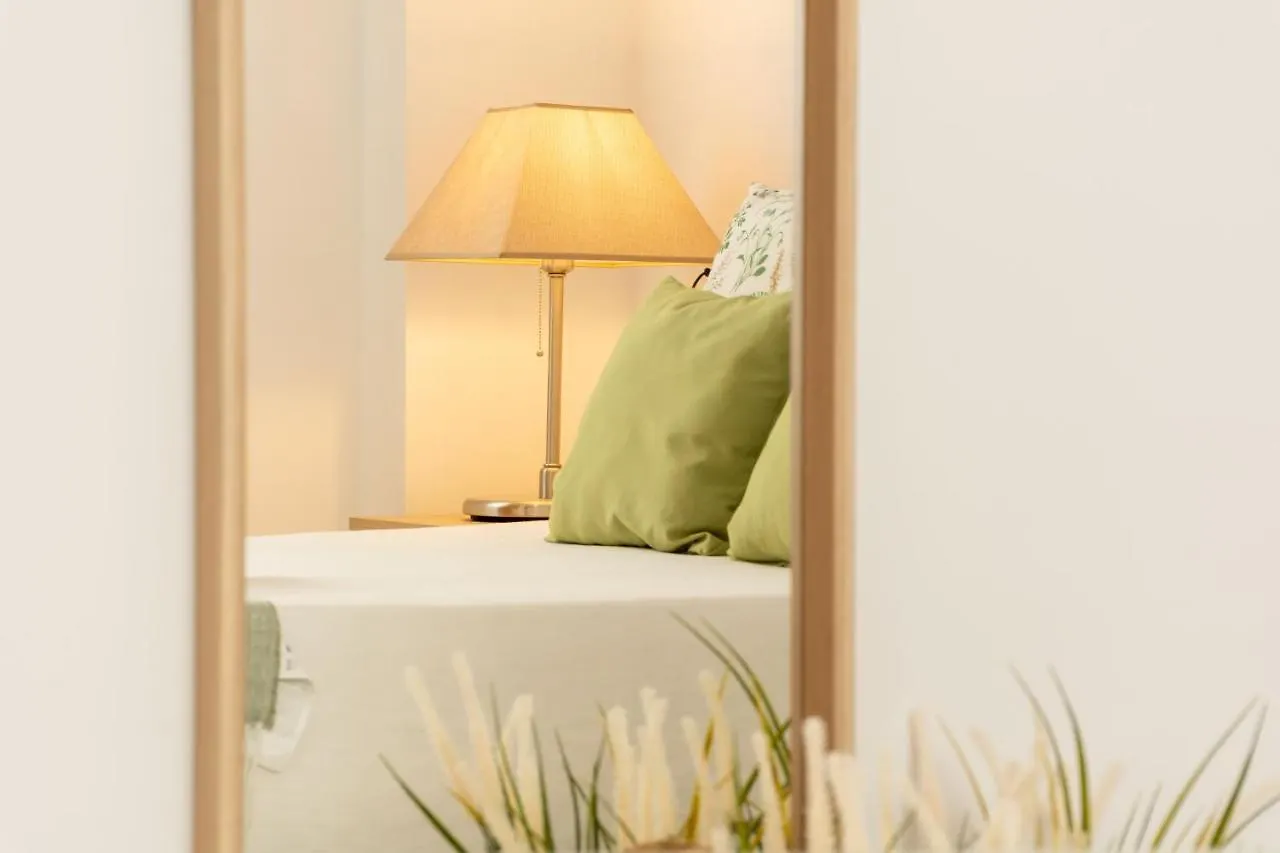 La Besana Home マラガ アパート