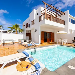 villa-florencia.puertodelcarmen-hotels.org/